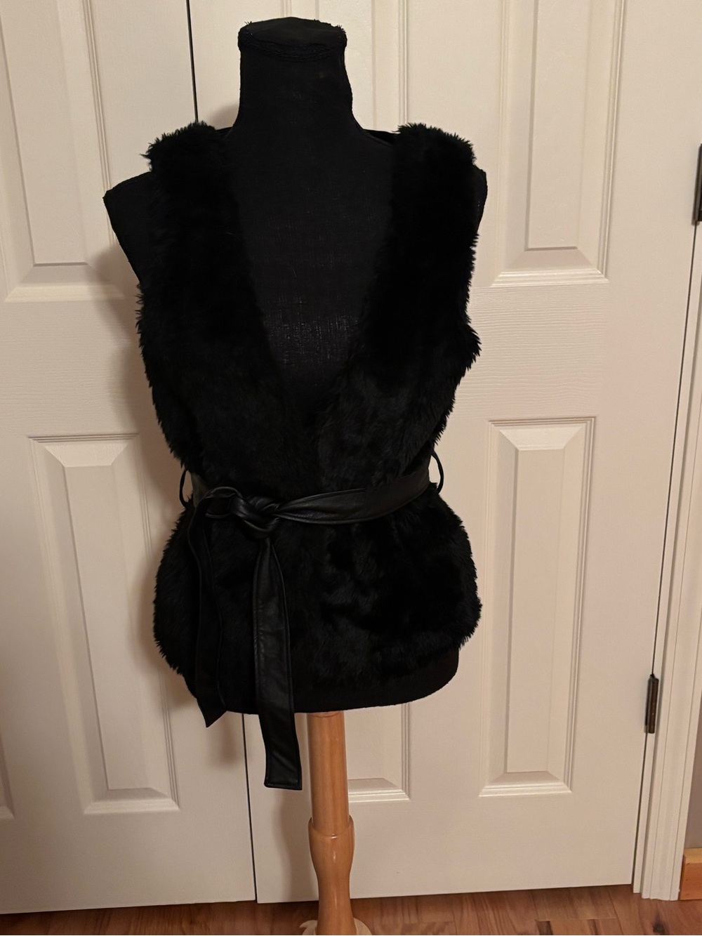 MATERIAL GIRL Black Faux Fur FAUX LEATHER Belted Vest - Women's Jacket
